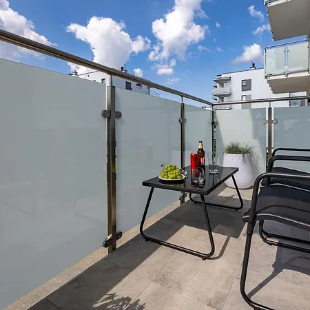 Apartament Przystan Ilawa Green Екстер'єр фото